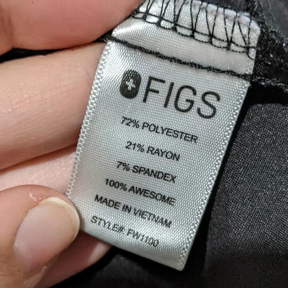 FIGS Casma Scrub top - Picture 5 of 6